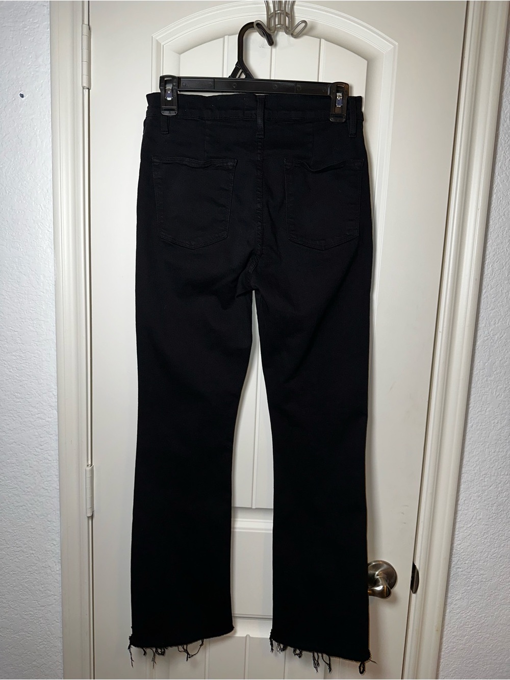 Frame Denim Le Flare de Francoise Black Raw Hem Cropped Side Zip Jeans size 28 - Picture 4 of 10
